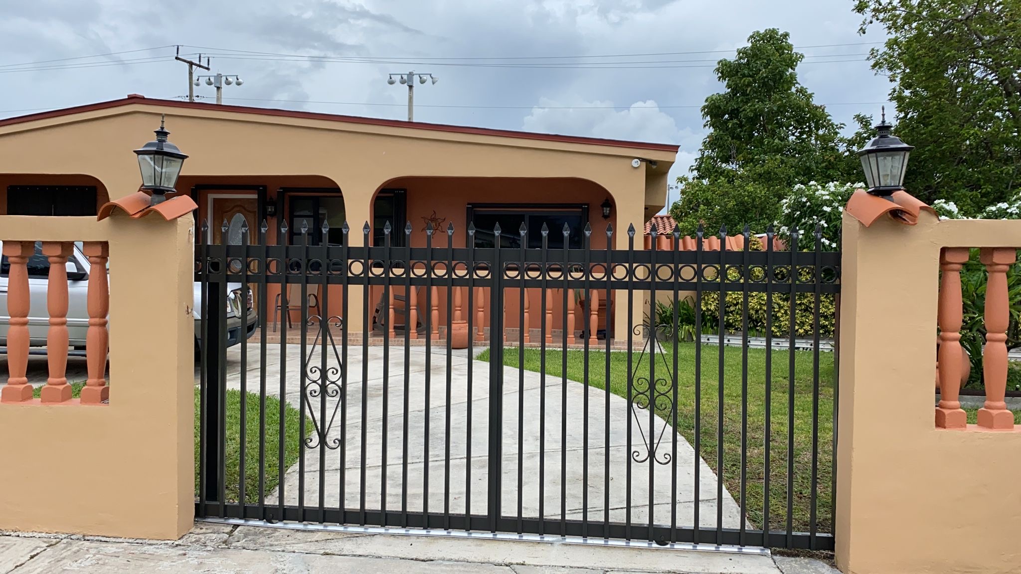 Classic Wrought Iron Driveway Gate