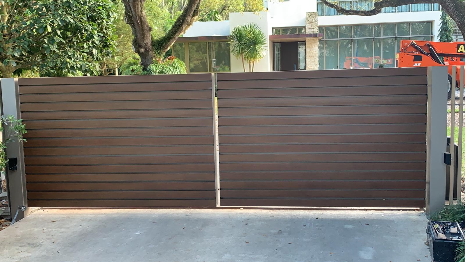 Modern Horizontal Gate