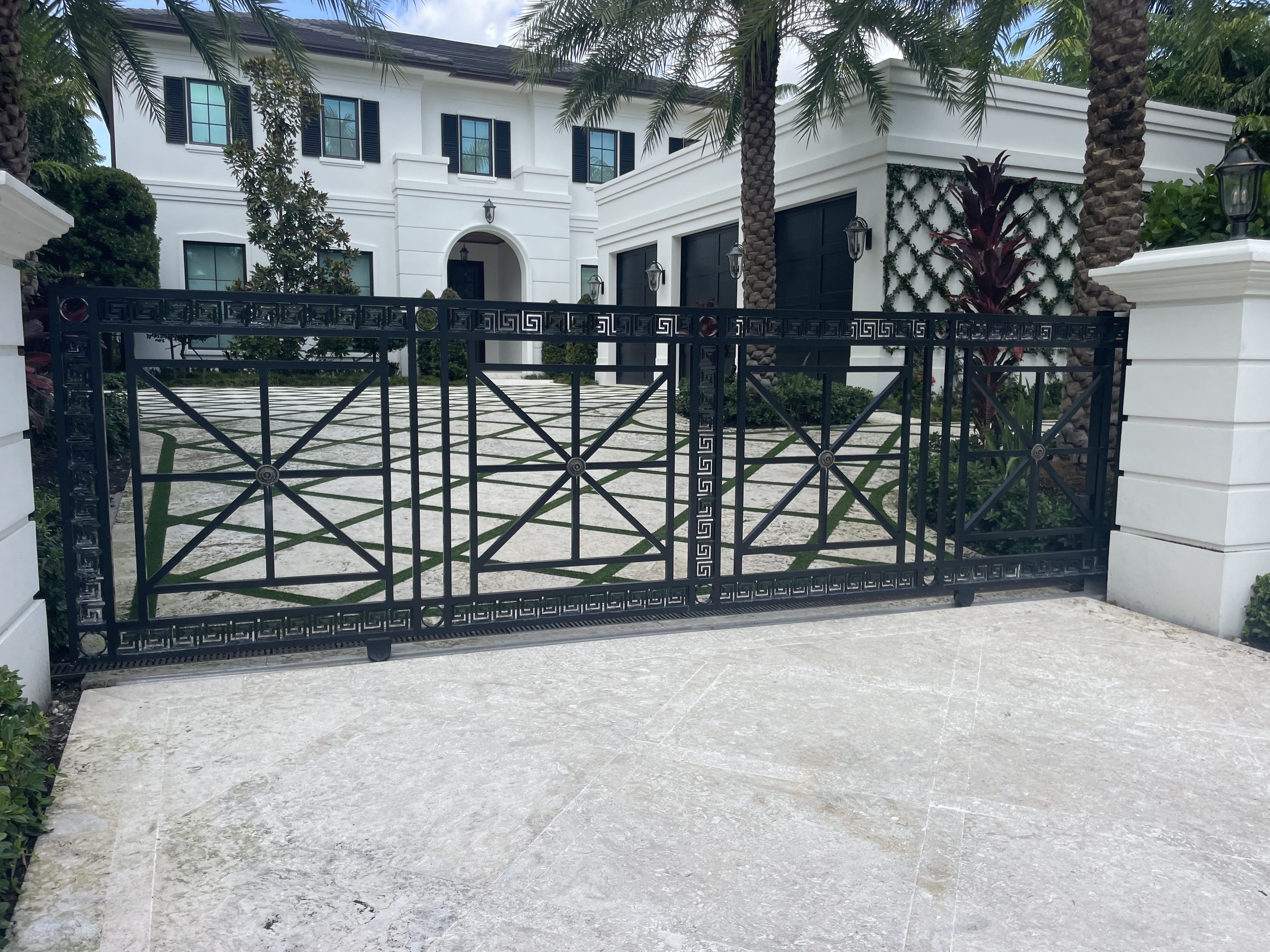 Luxury Estate Geometric Crosshatch Sliding Gate