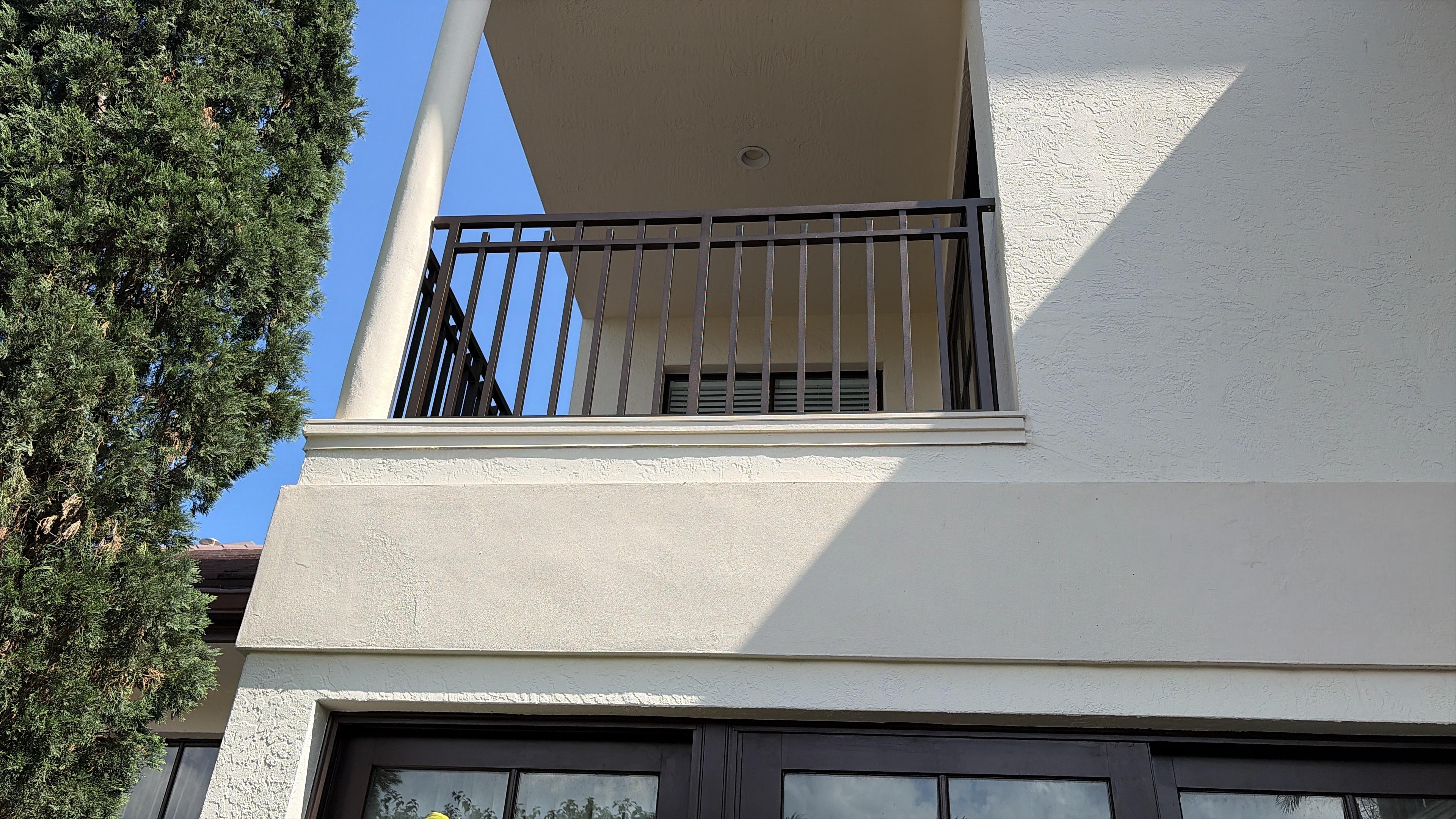 Aluminum Balcony Railing Side View