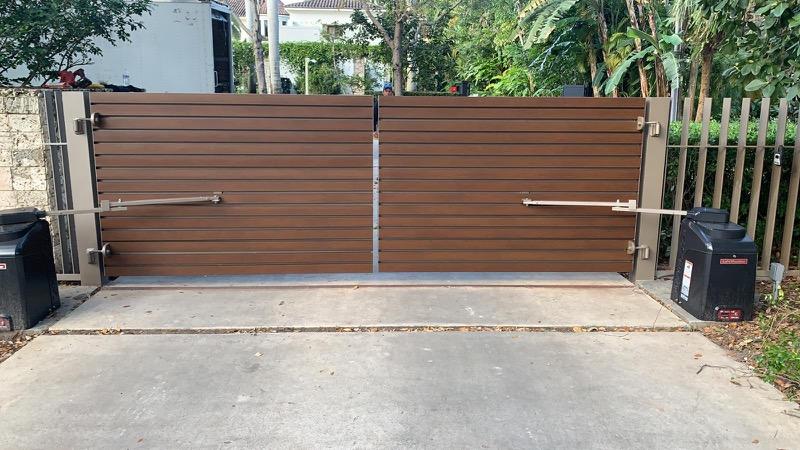 Wood-Tone Swing Gate with Arm Operators