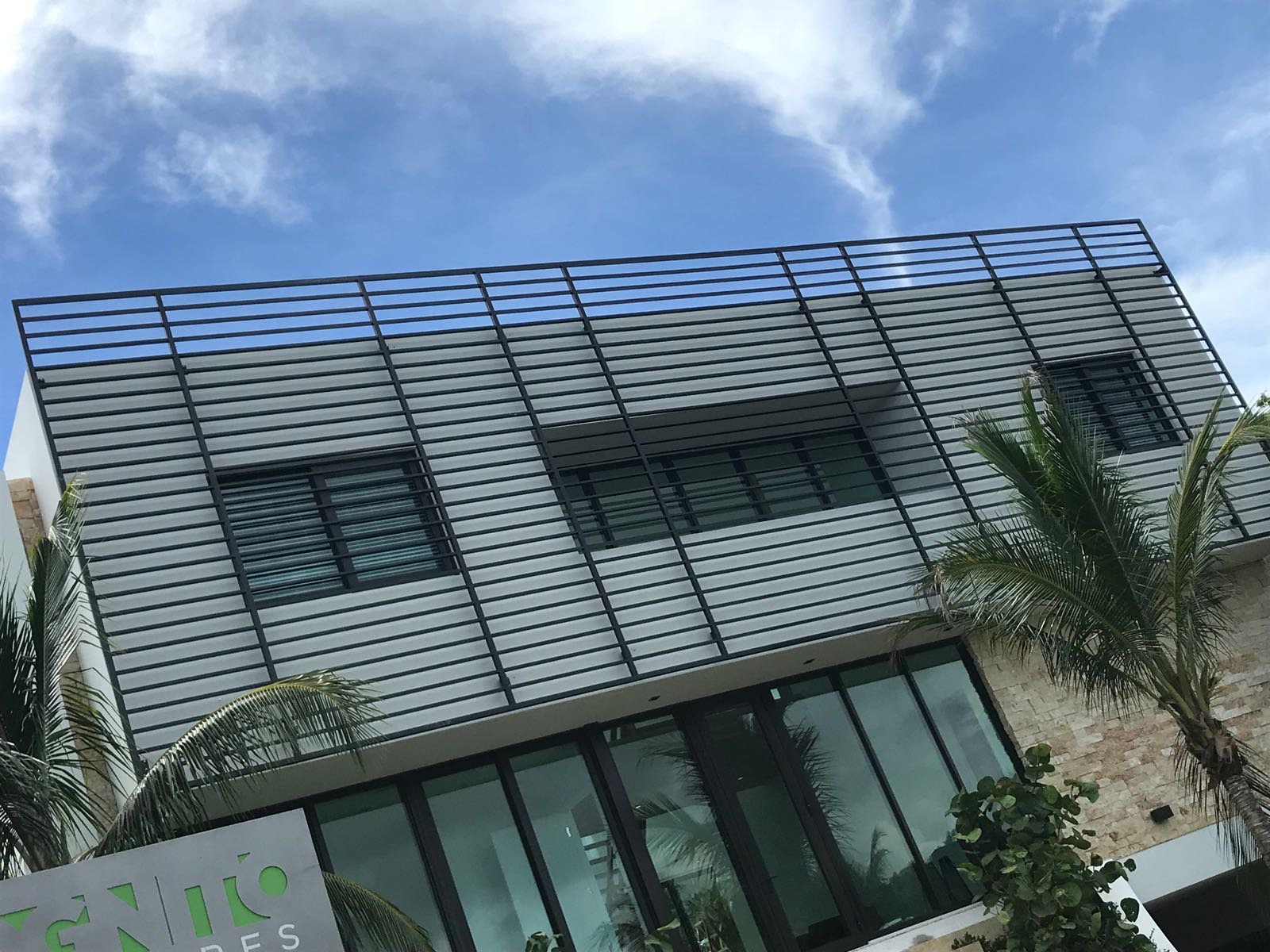 Aluminum Horizontal Louver Building Facade
